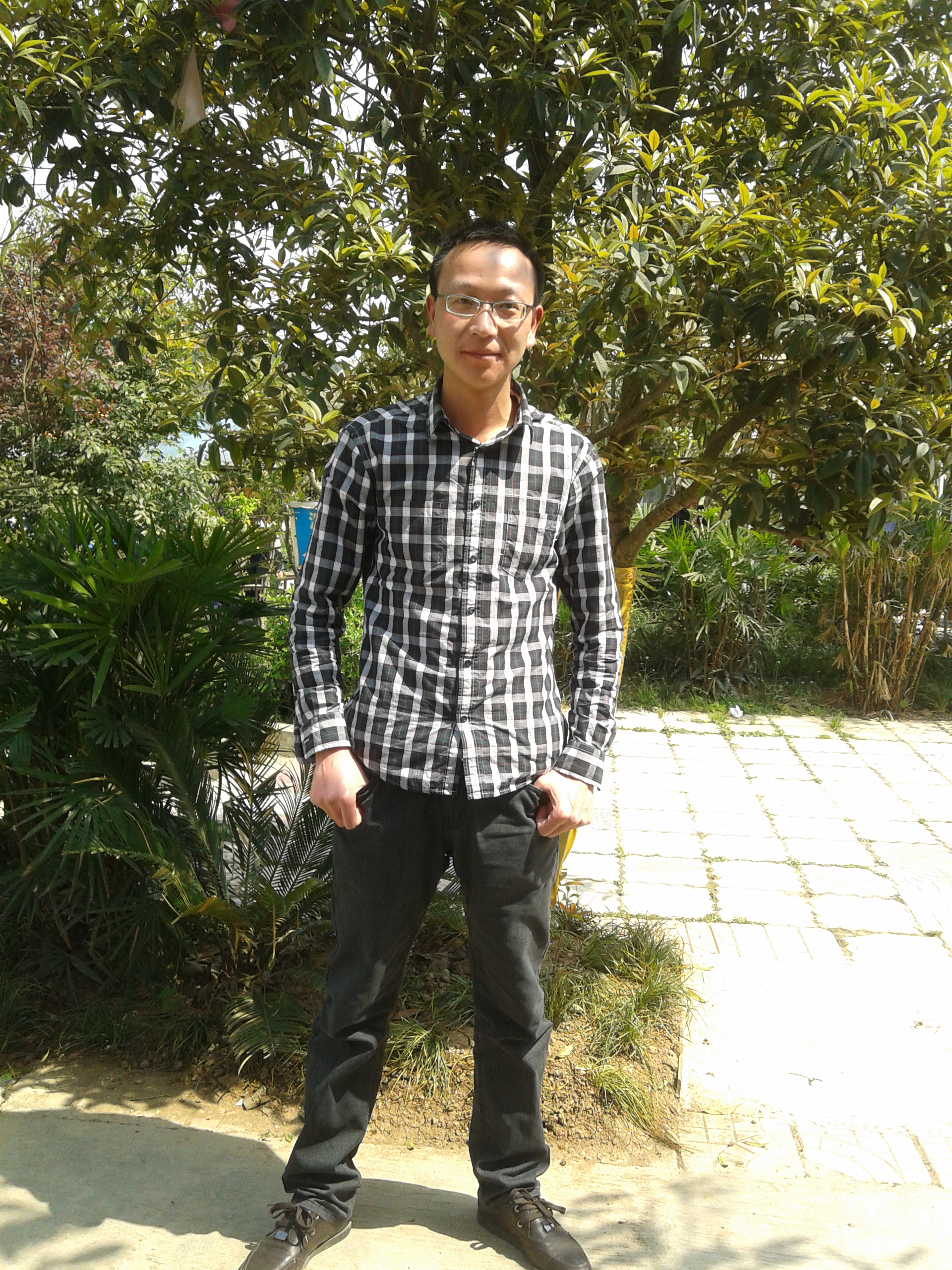 40岁未婚男征婚照片(id:42481905)_四川绵阳征婚交友_珍爱网