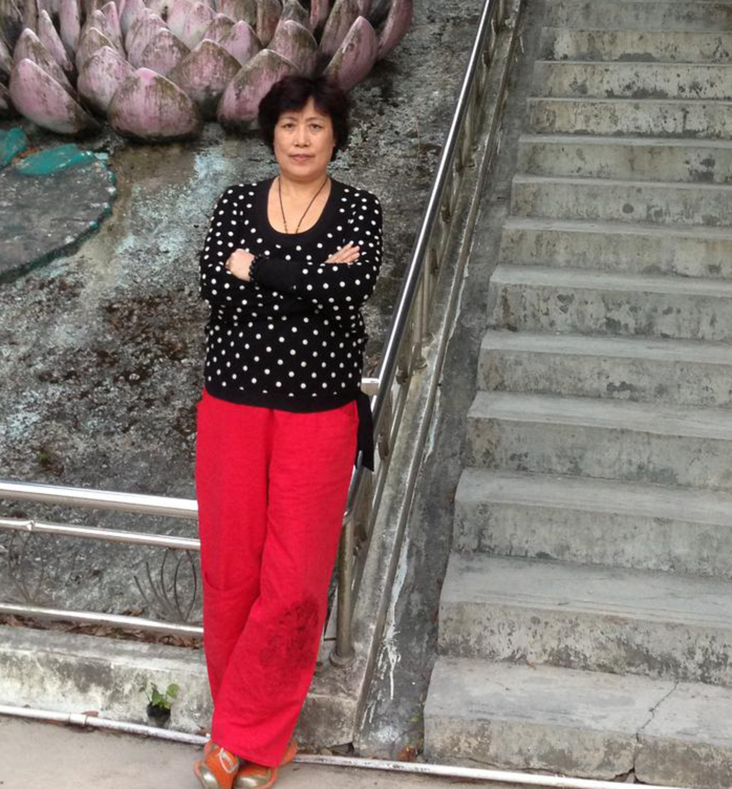 56岁离异女征婚照片(id:63233175)_广东深圳征婚交友