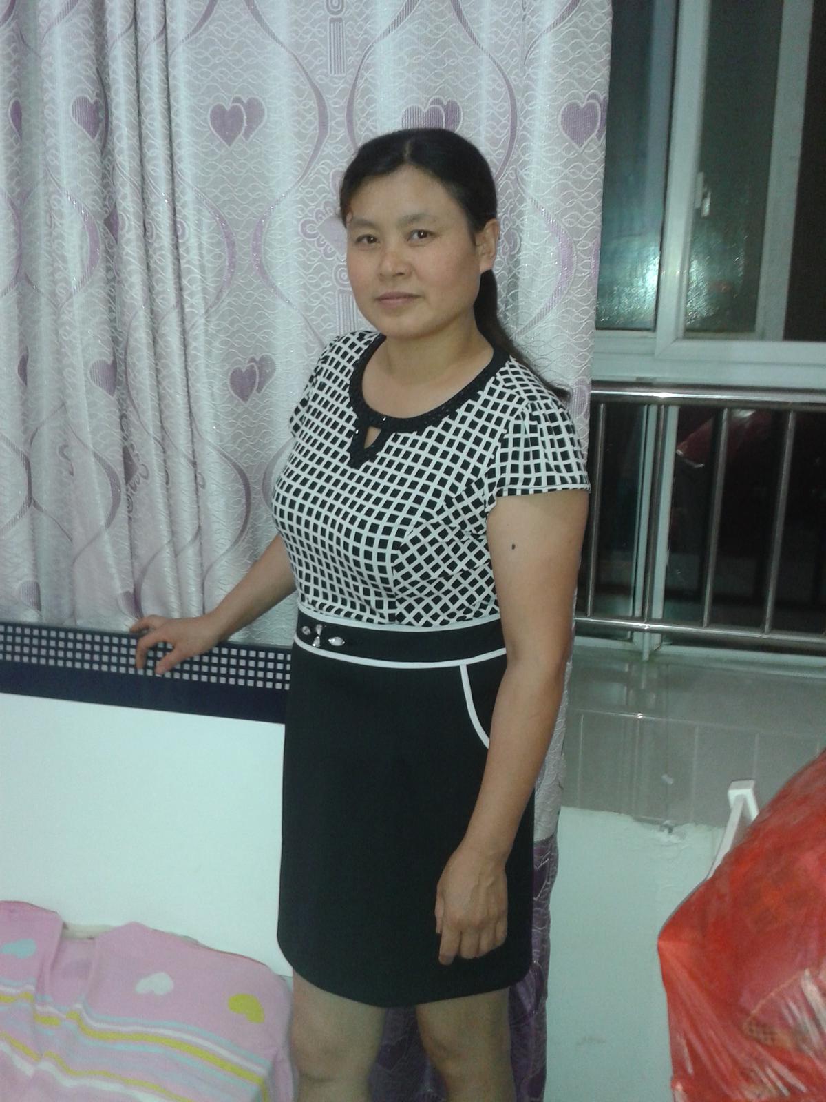 47岁丧偶女征婚照片(id:69684813)_河南信阳征婚交友