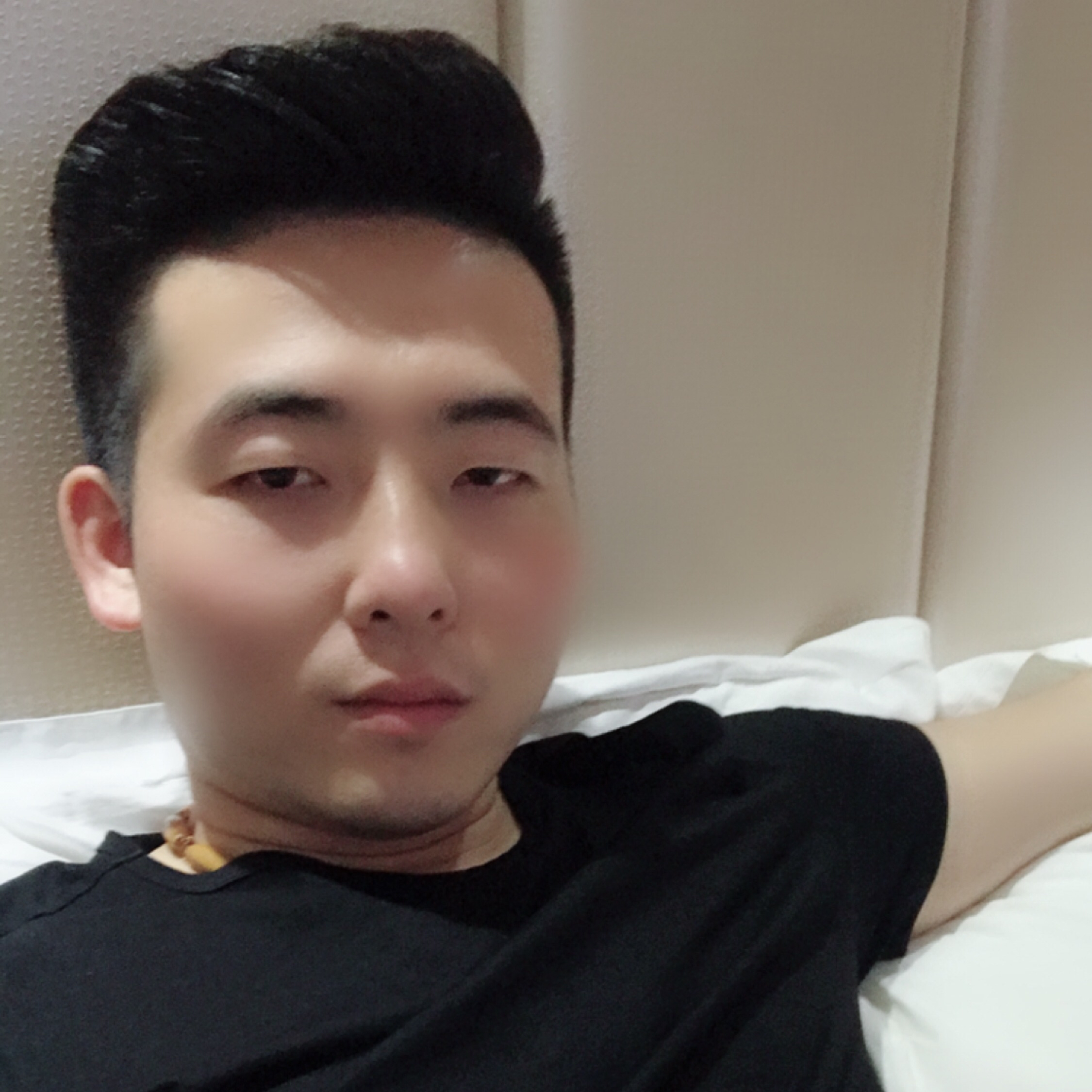 27岁未婚男征婚照片(id:1043228139)_河南郑州征婚