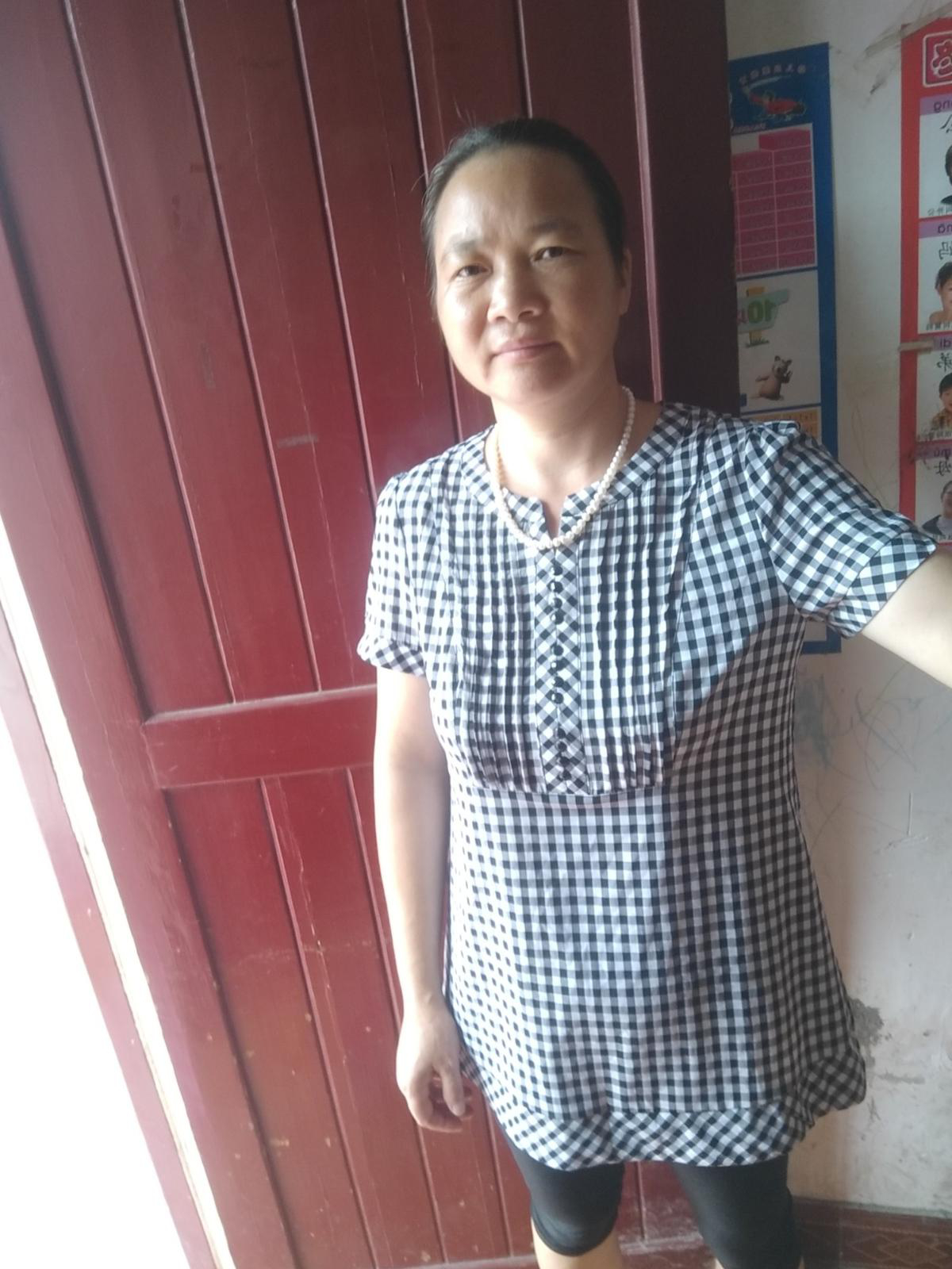 46岁离异女征婚照片(id:106729191)_湖南娄底征婚交友