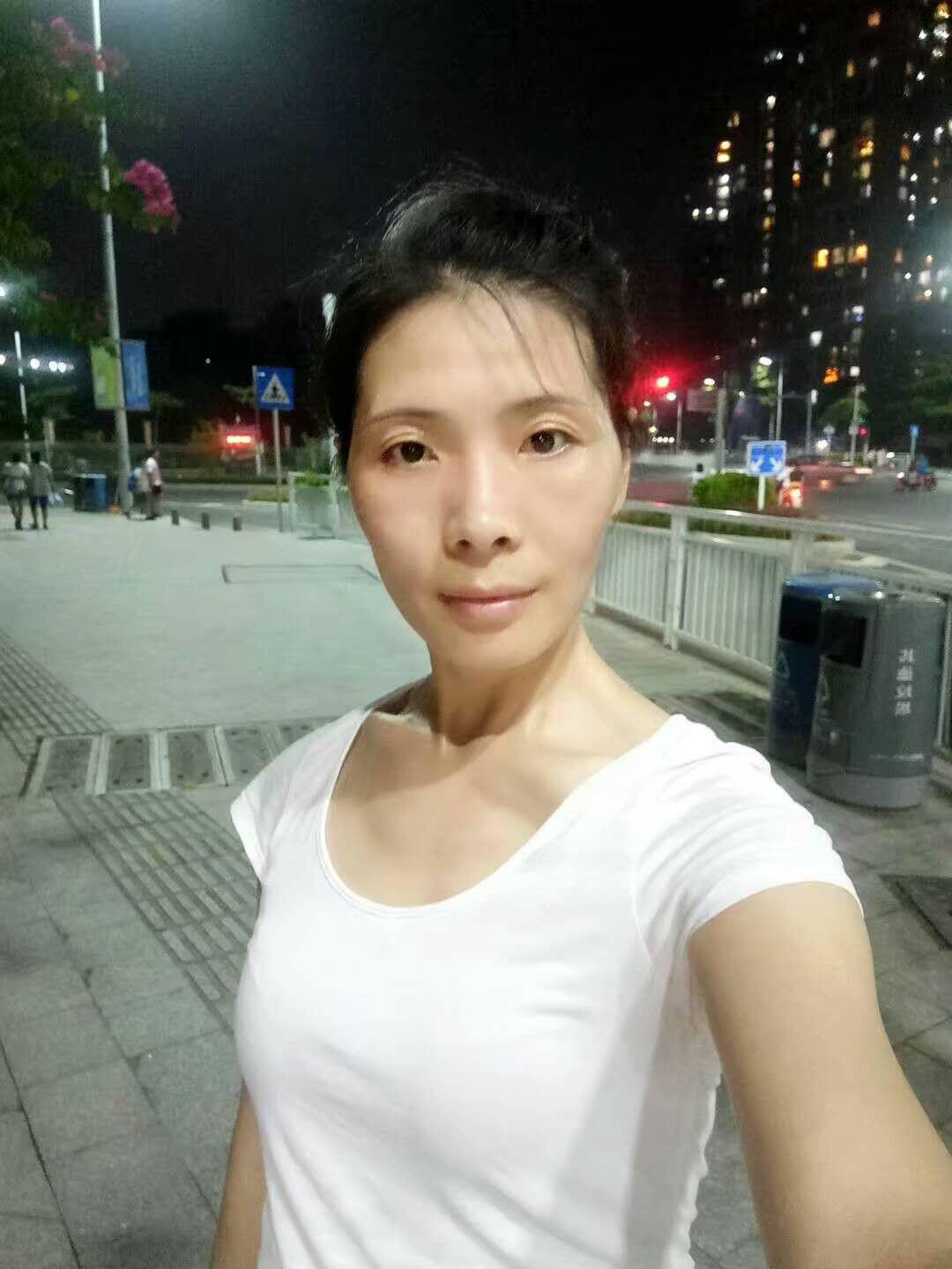 40岁离异女征婚照片(id:110441499)_广东深圳征婚交友