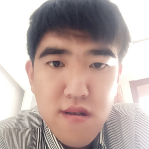 轻衫萦住