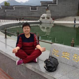 给你个表情靠靠肩膀躺葛优表情包沙发图片