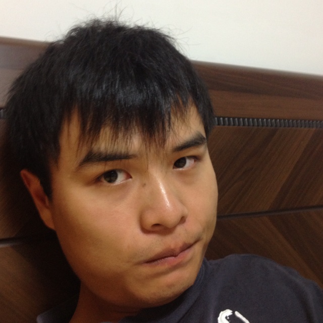 正儿八经小青年