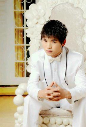 正儿八经小青年的资料