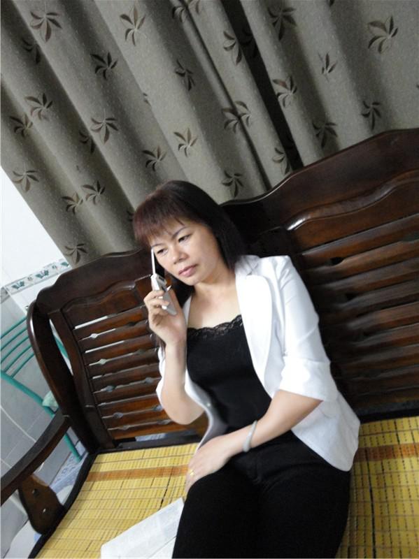 49岁离异女征婚照片(id:66314883)_广西钦州征婚交友_珍爱网