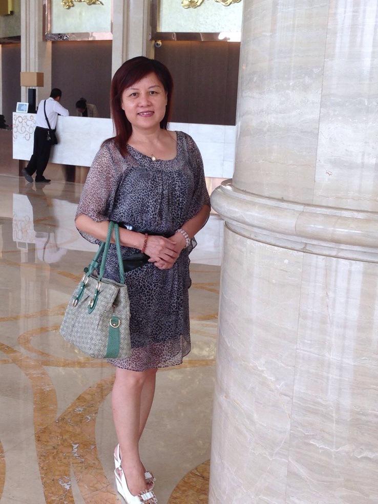 52岁离异女征婚照片(id:67013577)_广西南宁征婚交友_珍爱网