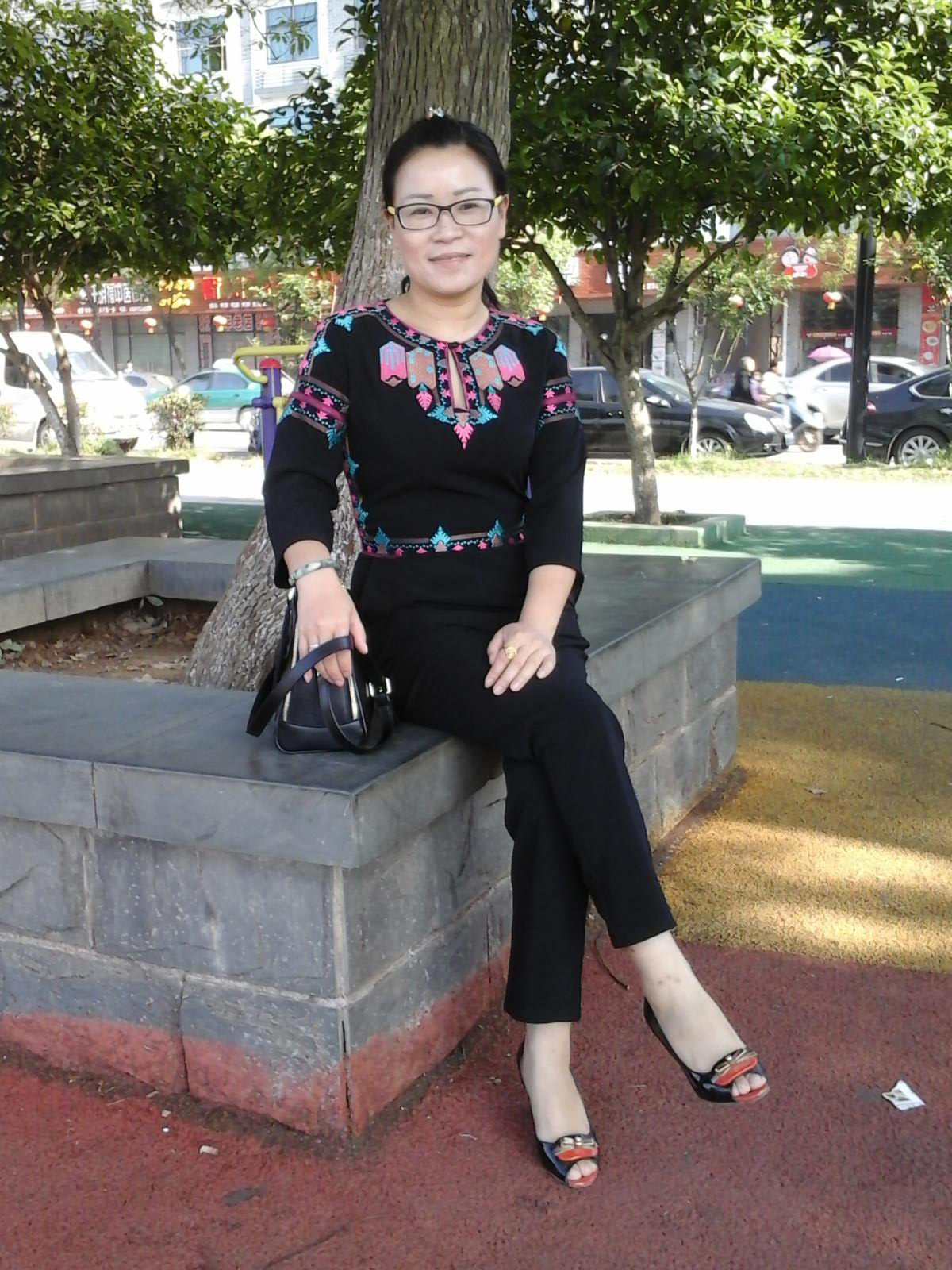 43岁离异女征婚照片(id:68870079)_江西上饶征婚交友_珍爱网