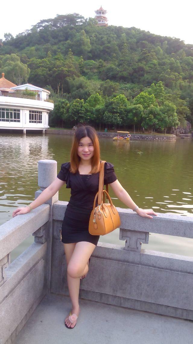 28岁未婚女征婚照片(id:70647729)_广西南宁征婚交友_珍爱网