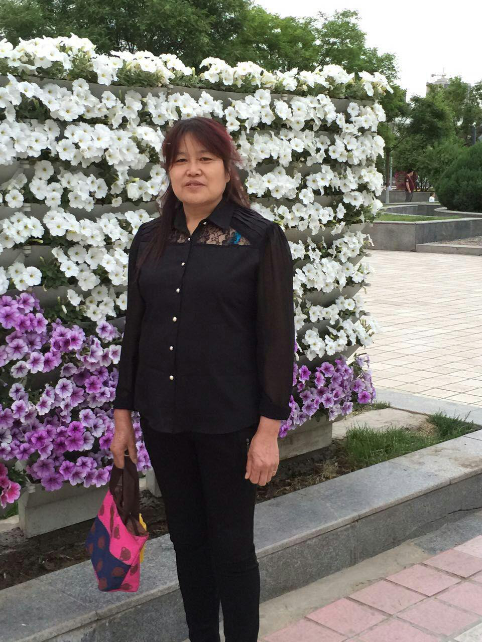 57岁丧偶女征婚照片(id:84284997)_北京征婚交友_珍爱网