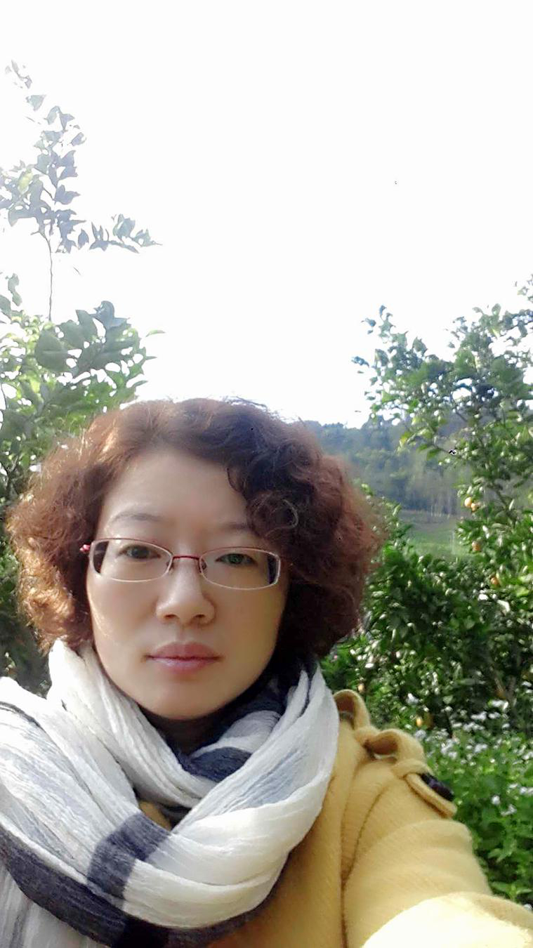 46岁离异女征婚照片(id:86924187)_重庆征婚交友_珍爱网