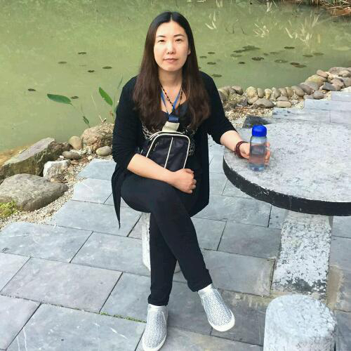 丧偶女老板征婚图片