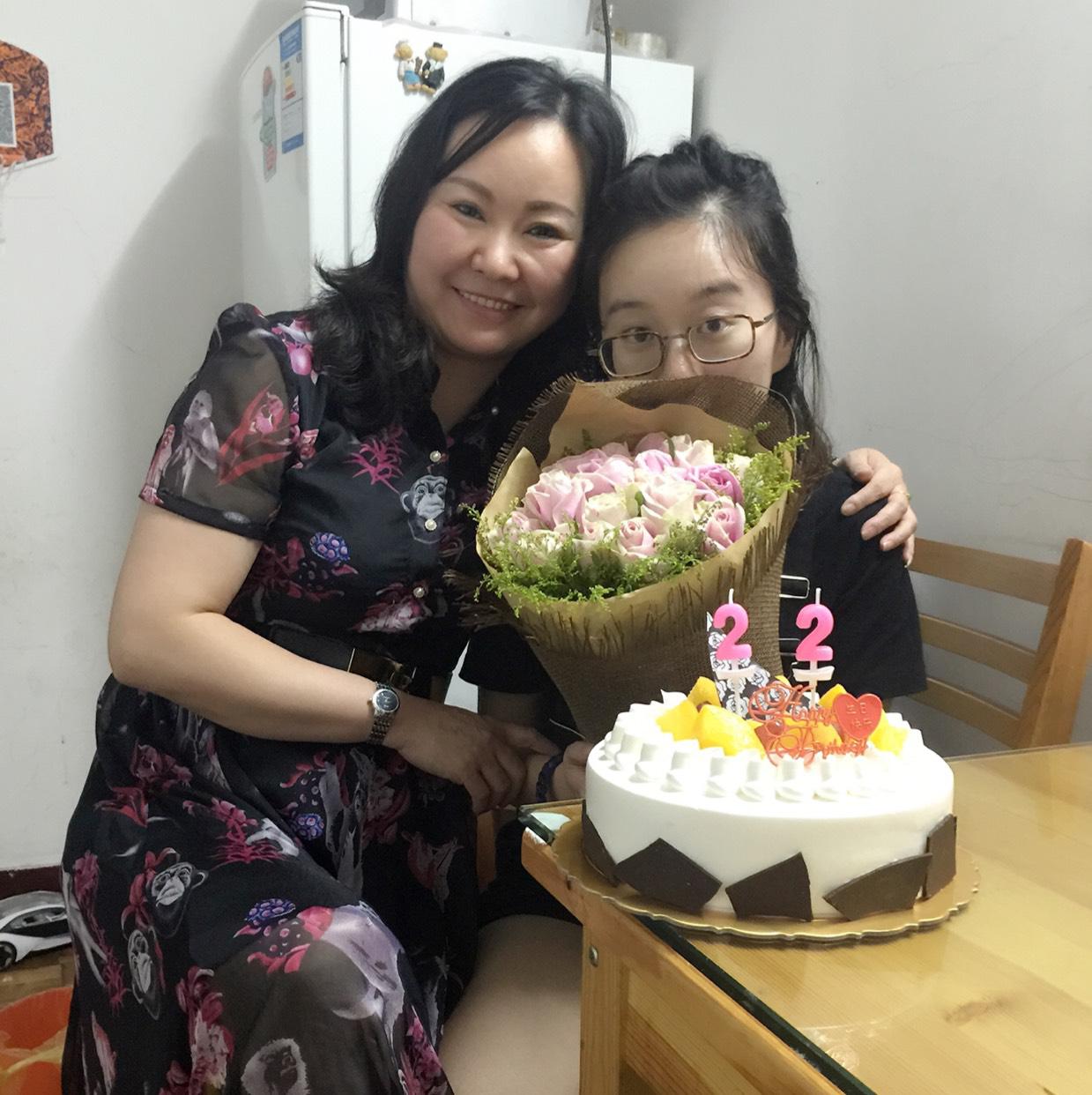 47岁离异女征婚照片(id:95263335)_上海征婚交友_珍爱网