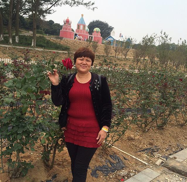 48岁离异女征婚照片(id:95297001)_广东深圳征婚交友_珍爱网