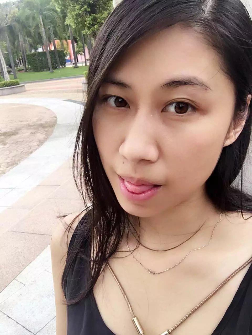 28岁离异女征婚照片(id:98100405)