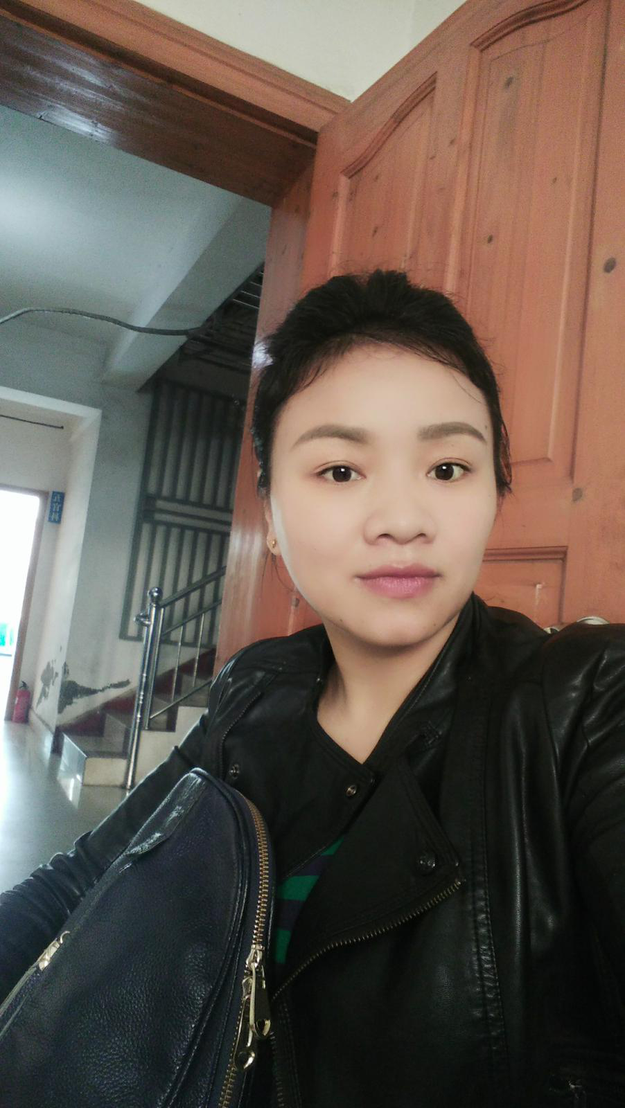 30岁离异女征婚照片(id:98495613)_广西南宁征婚交友_珍爱网