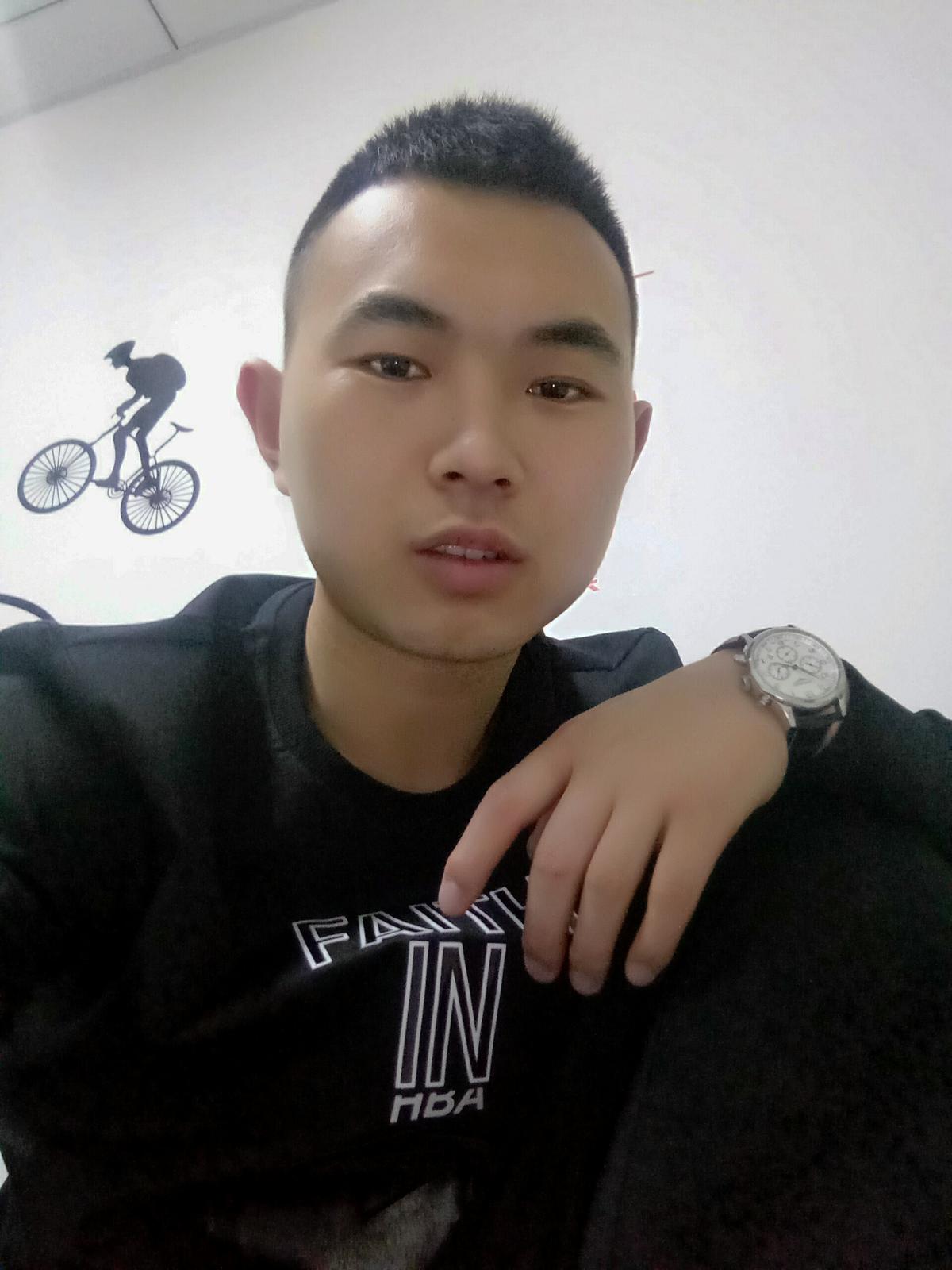 我是个年轻人照片