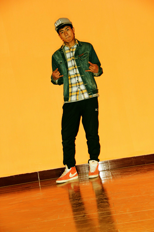 没看够               向ta求照片! 1/1